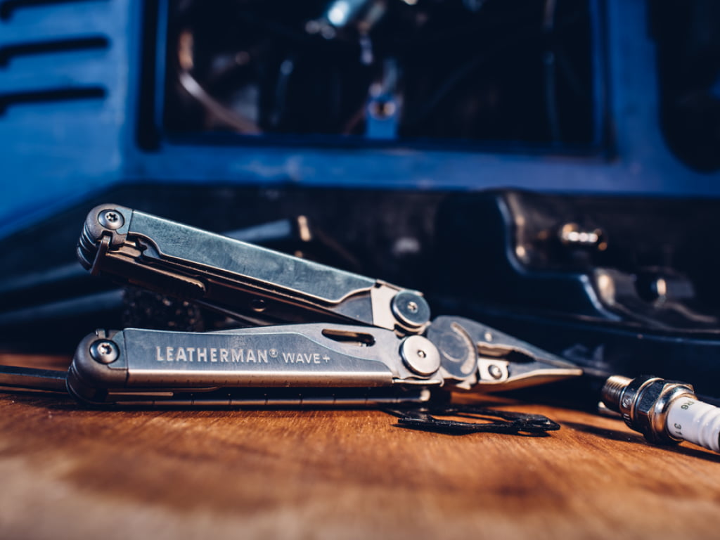 Leatherman Wave on mechanic's table