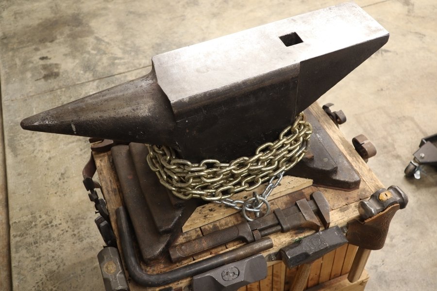 Knifemaking anvil in Airin Lee's garage