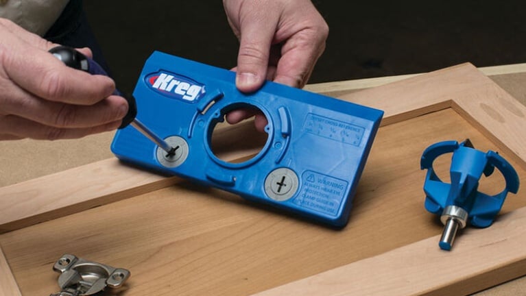 Hanging Cabinet Doors with the Kreg Concealed Hinge Jig