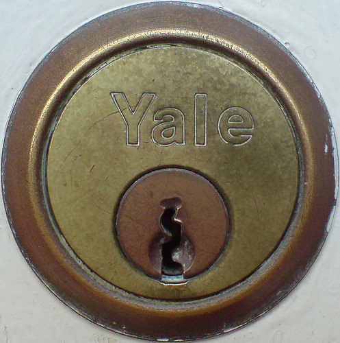 Yale lock change